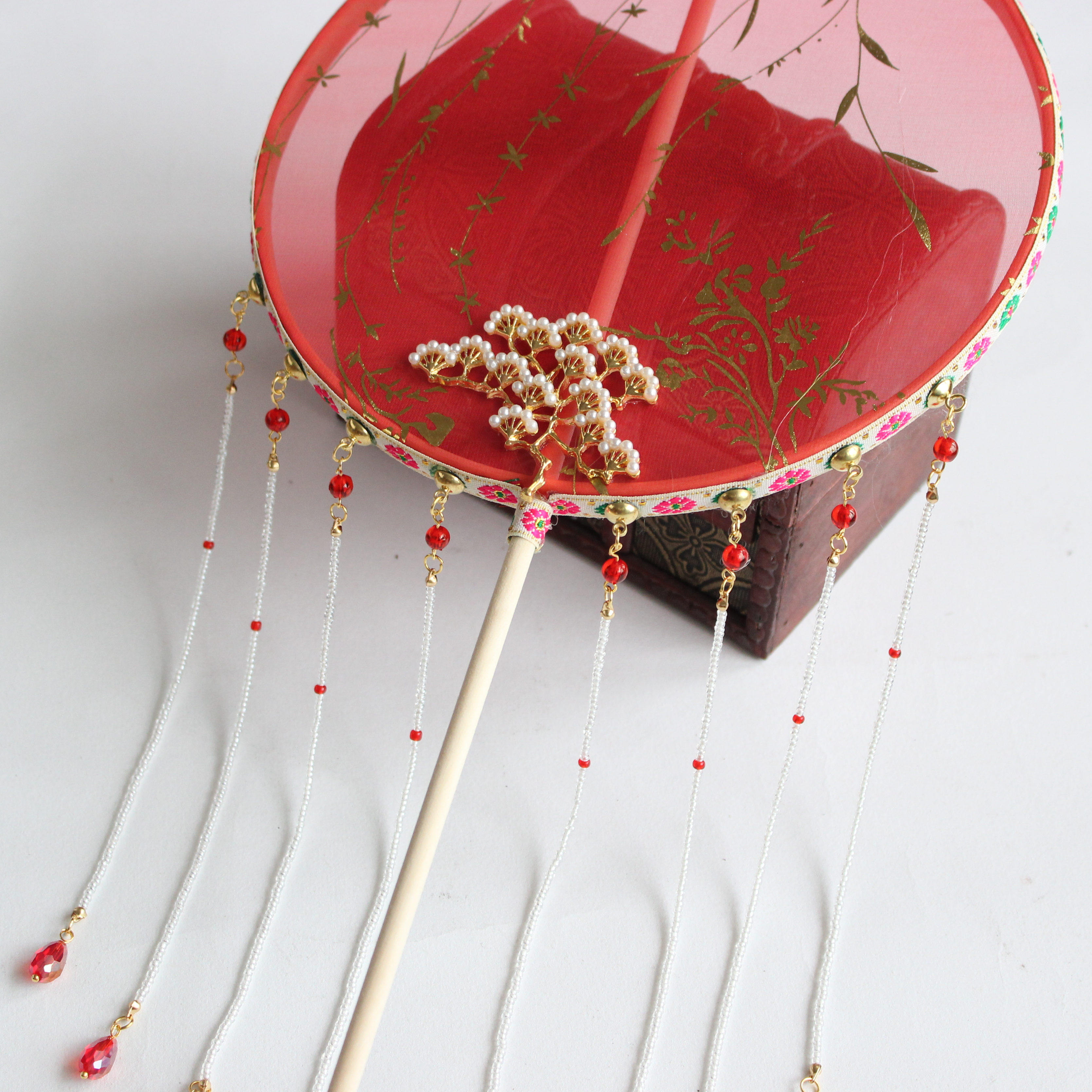 古风汉服新娘长柄团扇子成品红白黑柳叶烫金刺绣扇面宫扇摄影道具