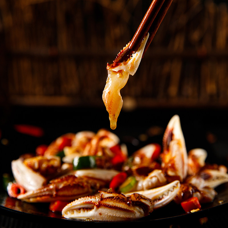 8元,麻辣蟹钳罐装即食海鲜蟹脚蟹腿生腌制香辣味零