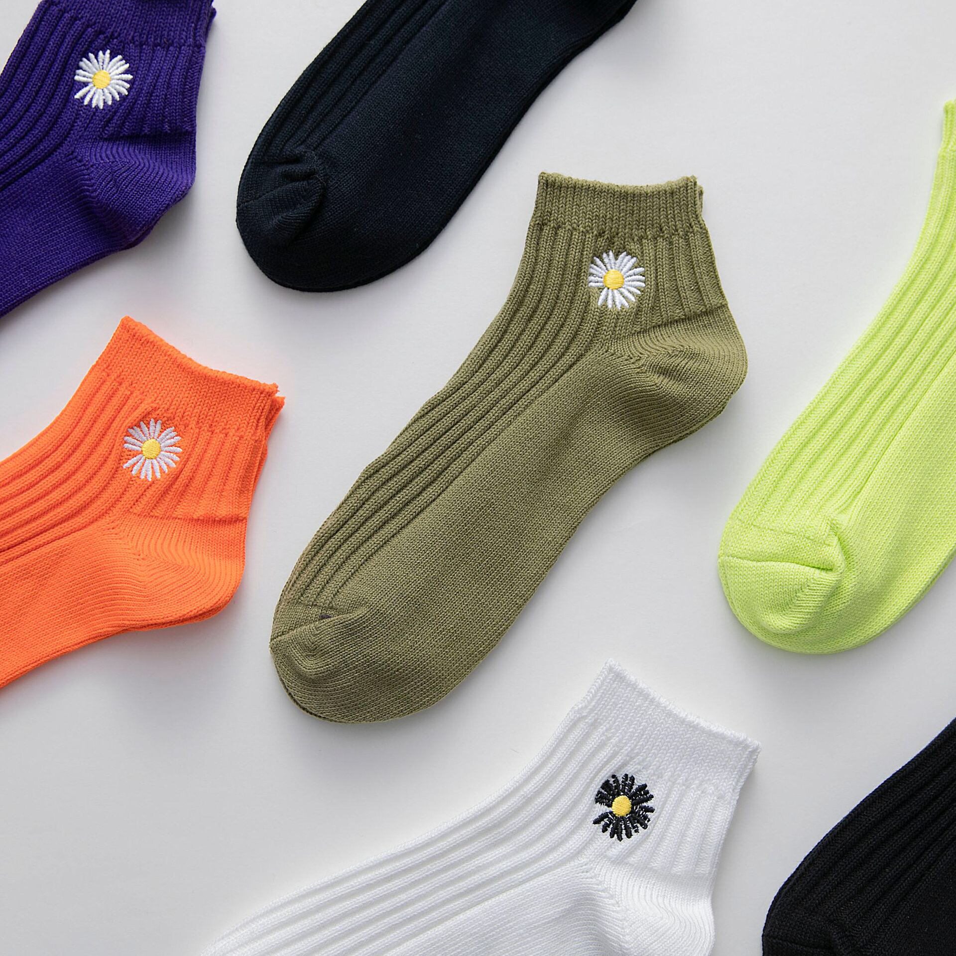 袜子短款余文乐六叔粗线刺绣小雏菊袜子男男女短筒运动袜