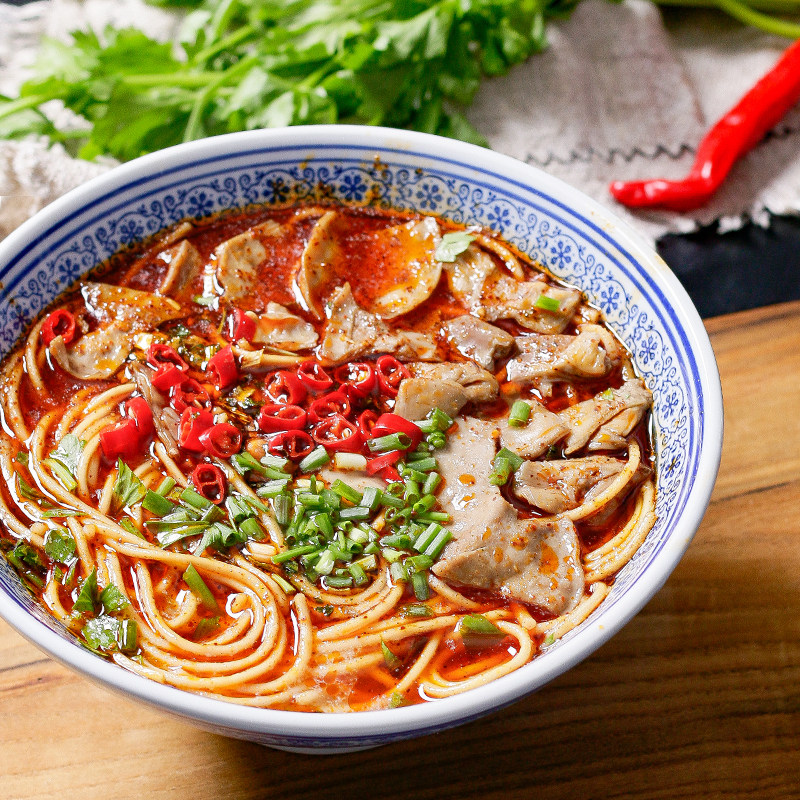 襄阳牛杂湖北特产早餐牛油碱水水面油炸速食面条