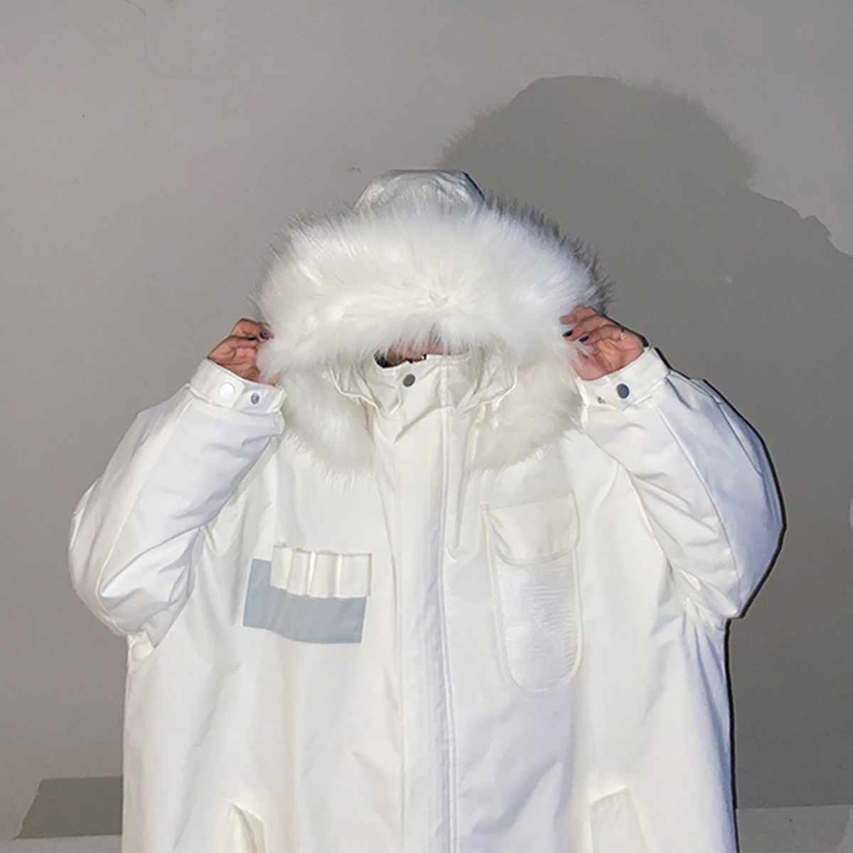 THELIGHT2021冬新款白色大毛领羽绒服女中长款工装连帽白鸭绒加厚