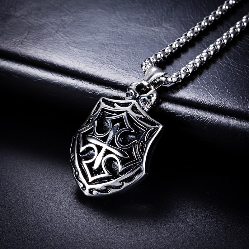 原创盾牌钛钢项链守护男生吊坠个性潮牌流行项链