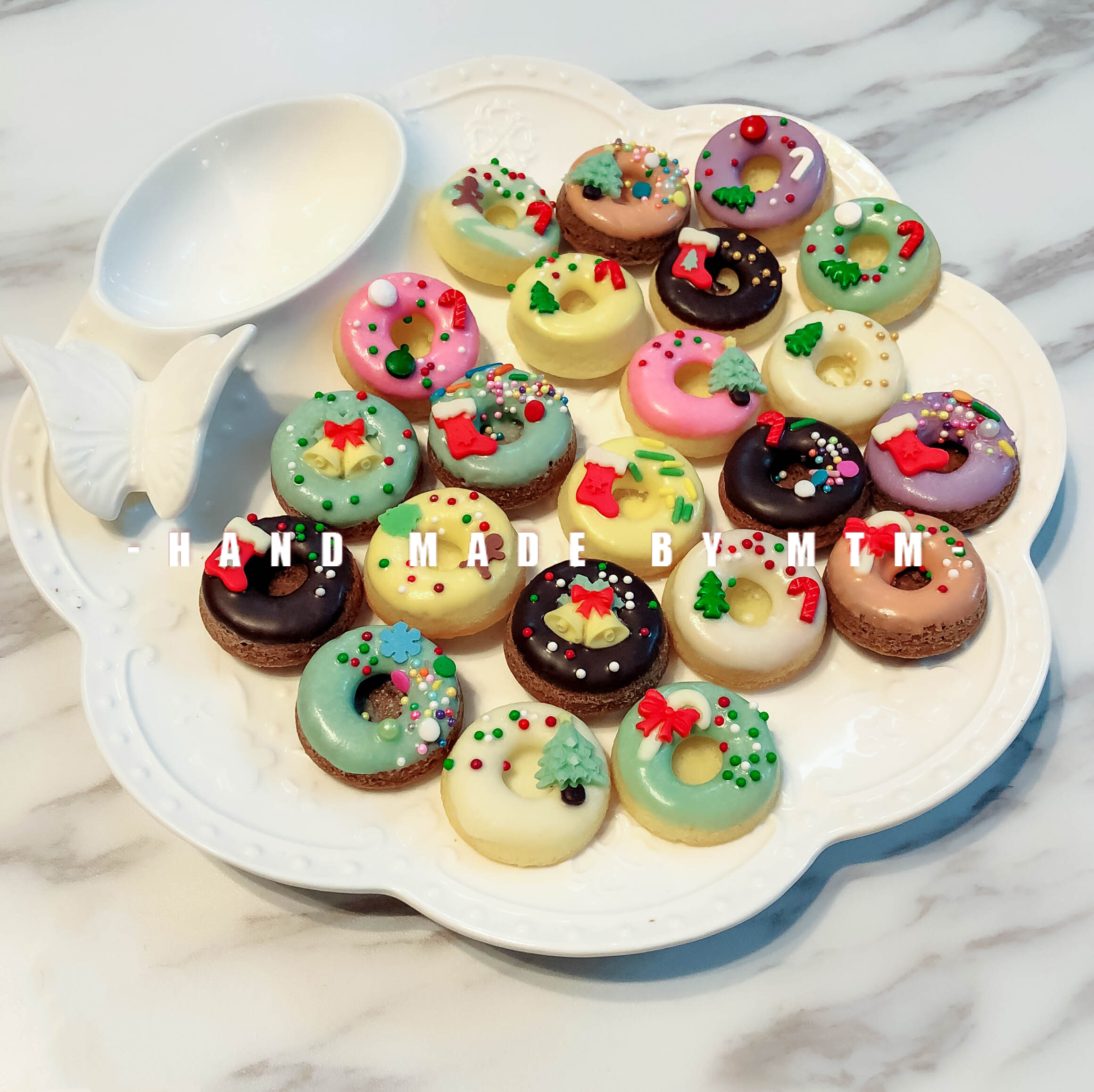 手工巧克力迷你甜甜圈情人节蛋糕mini网红甜品小零食婚礼摆台包邮