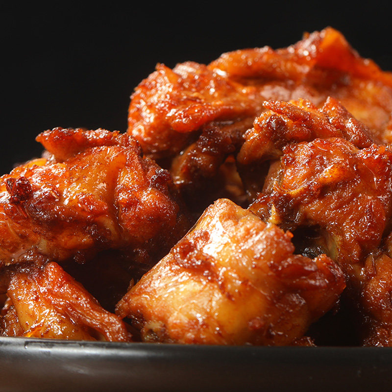 香辣鸡块零食真空包装肉鸡骨架麻辣鸡肉零食