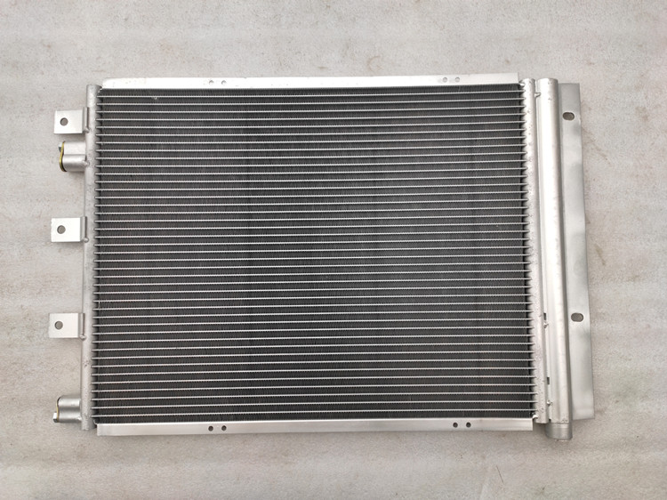 适配陕汽德龙龙新m3000空调冷凝器散热器散热片dz15221845033其他