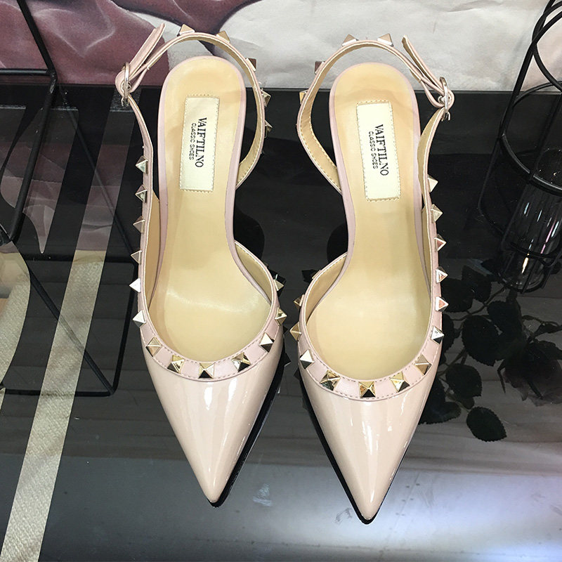 明星同款v家春季新款铆钉一字带扣高跟鞋尖头细跟柳丁