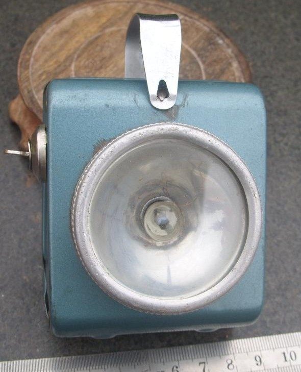 老手车灯老式飞轮自行自行车手电筒电灯老灯提灯车内灯