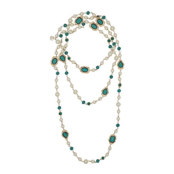 T Mangu SVIP giving back to the Baroque retro court versatile multi -layer pearl long sweater chain crystal necklace T Mangu SVIP giving back to the Baroque retro court versatile multi -layer pearl long sweater chain crystal necklace