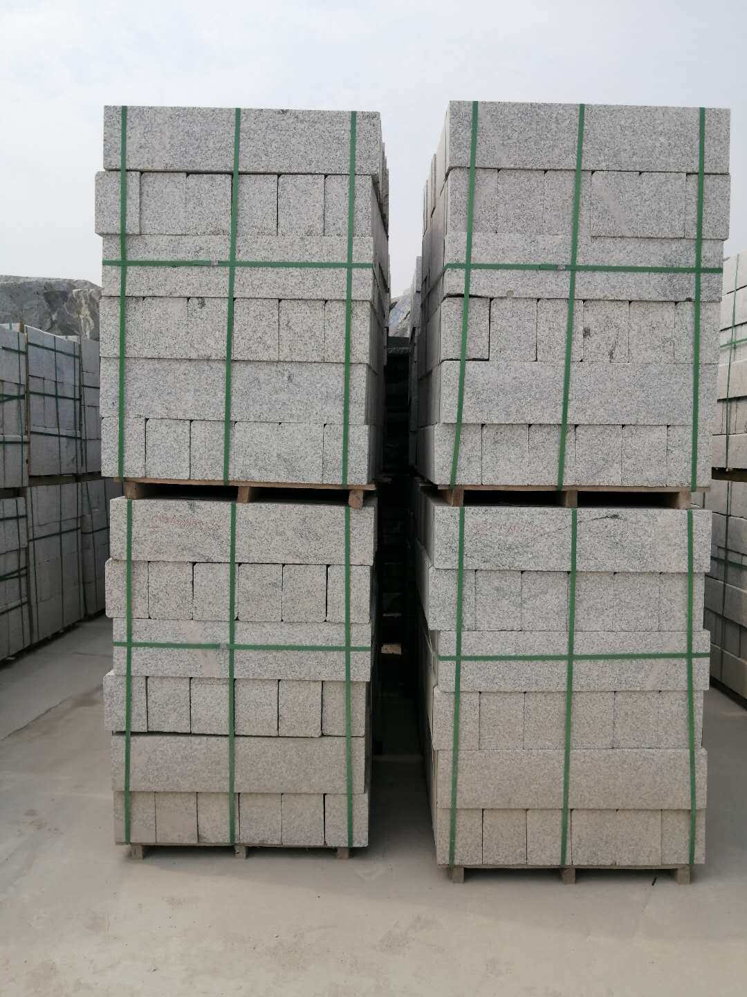 定制五莲花石材路沿石树坑石路牙石花岗岩路缘石侧石界石路边石