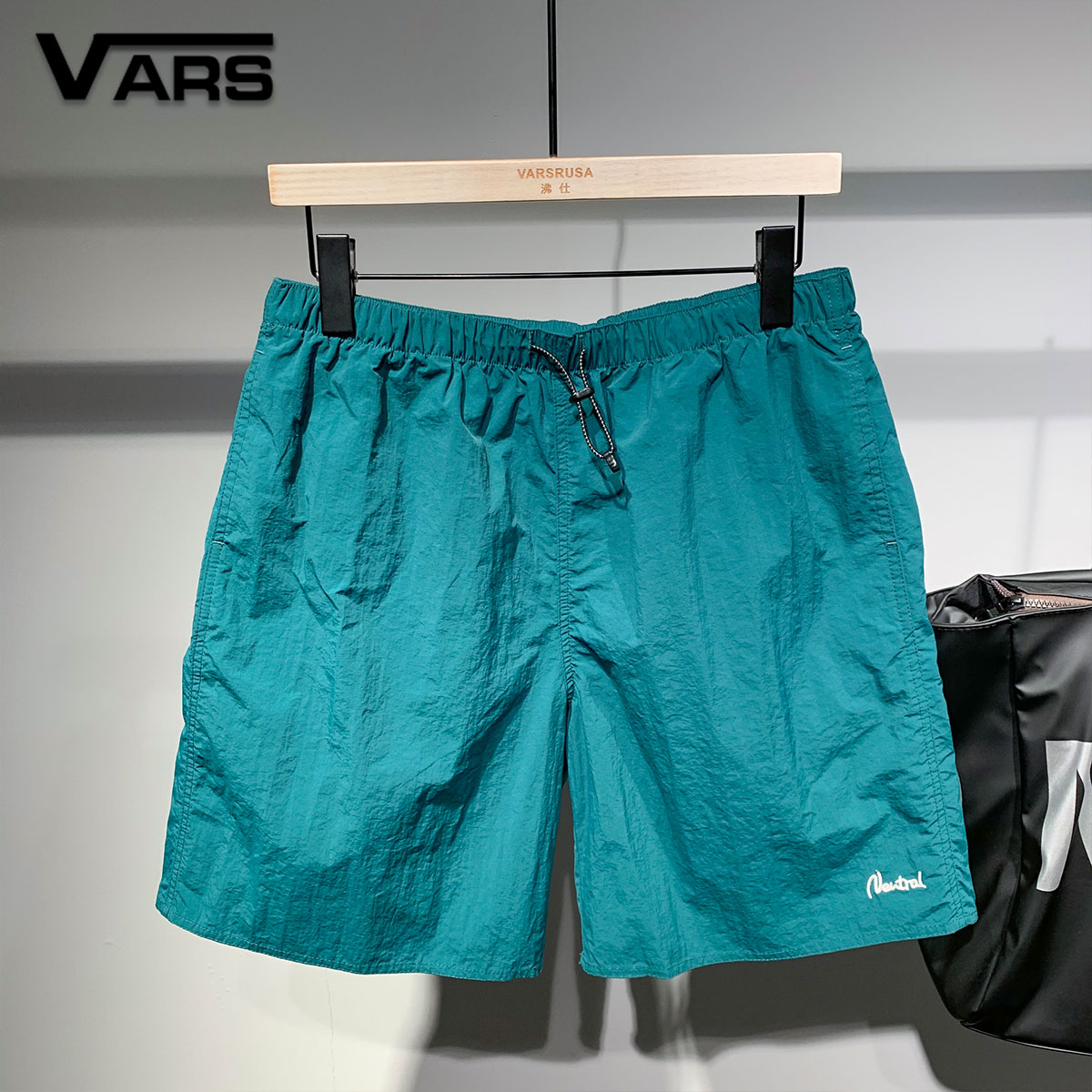 VARSRUSA韩版纯色时尚速干短裤男夏季轻薄款宽松休闲运动五分裤潮