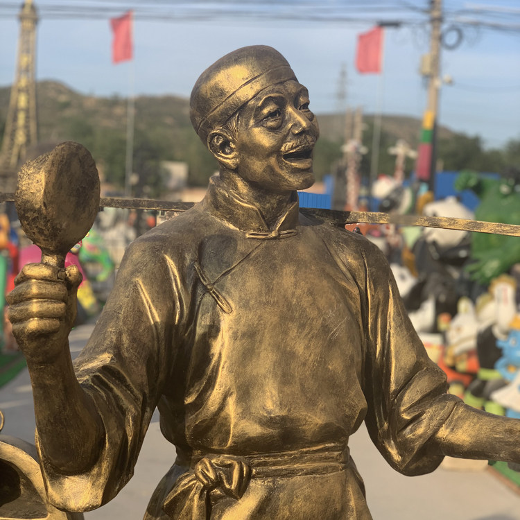 玻璃钢仿铜民俗小品挑担担子卖货货郎人物雕塑摆件