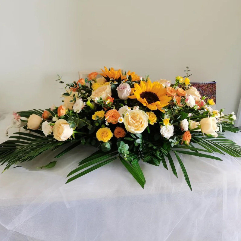 签到会议花演讲台胸花鲜花速递运城虞乡永济临晋商务用花