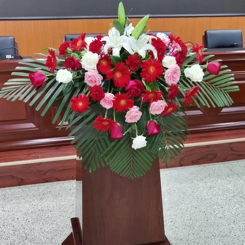 会议讲台胸花鲜花速递平凉市崆峒区泾川县崇信县同城送包商务用花