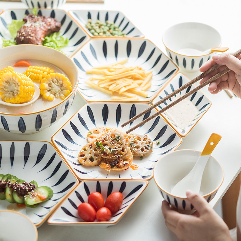 网红陶瓷拼盘餐具组合盘子碗碟套装家用过年盘