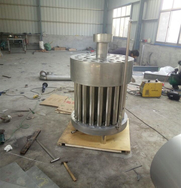 家用酿酒冷却器蒸酒作坊冷凝器不锈钢定做酒器大型滤酒器