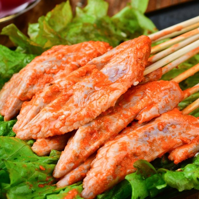 网红鸡翅尖小串油炸烧烤小肉串商用半成品批铁板小串鸡翅串1000串