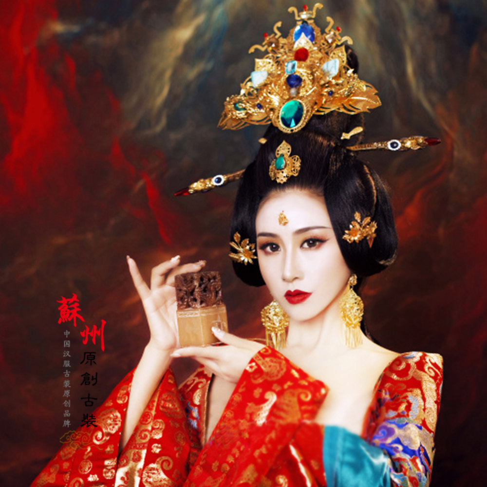 古装原创新款华丽大气奢华影楼摄影写真皇后民族服装