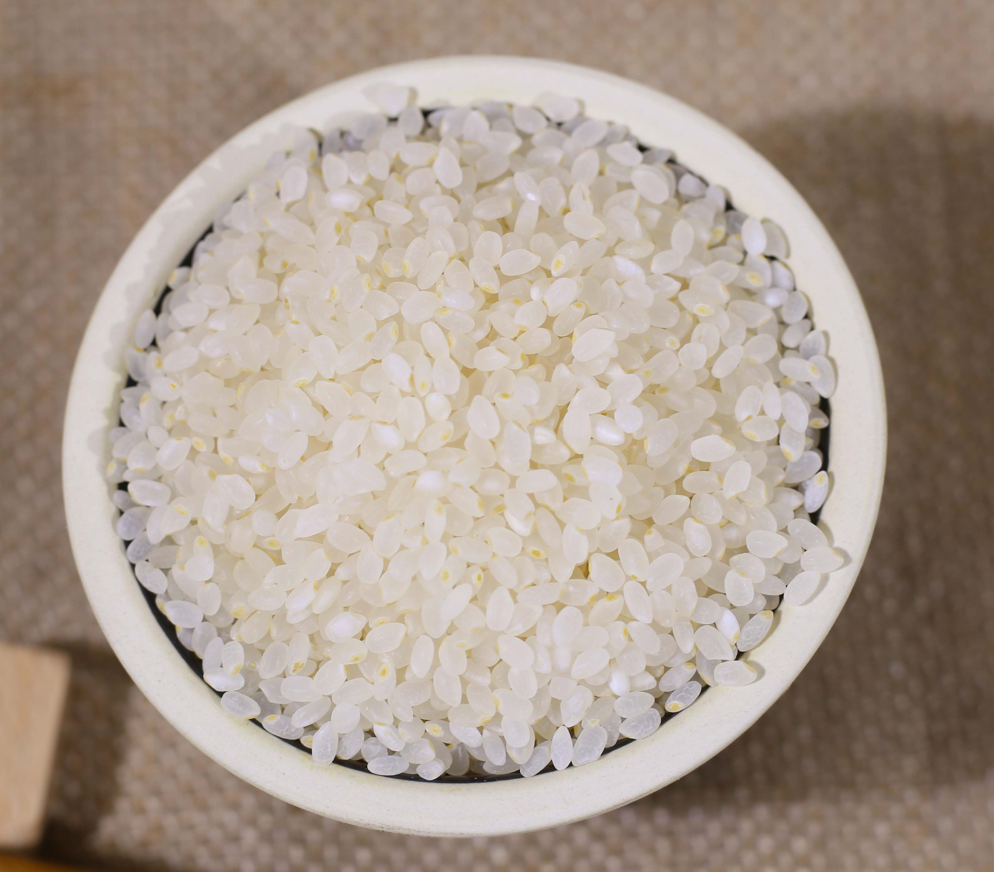 万亩稻胚芽米东北大米新米适合煮粥的营养米2.5kg真空包装大米