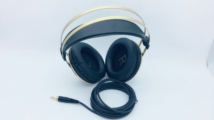 库存清仓akg爱科技k92头戴全封闭音乐听力专业游戏电竞头戴耳机