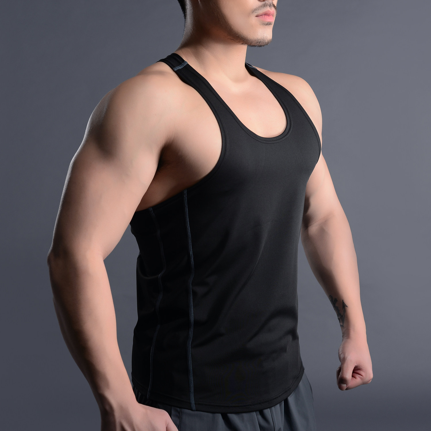 夏季训练背心工字健身宽松高弹透气肌肉干透健身衣