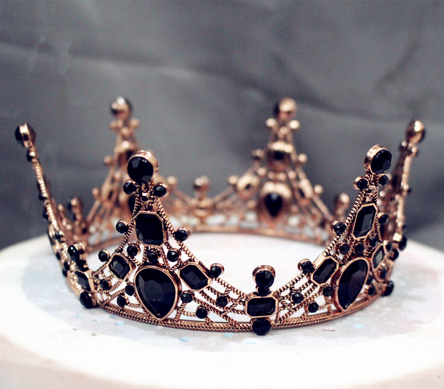 蛋糕装饰皇冠新款巴洛克黑色黑金皇冠网红复古水晶女王皇冠摆件