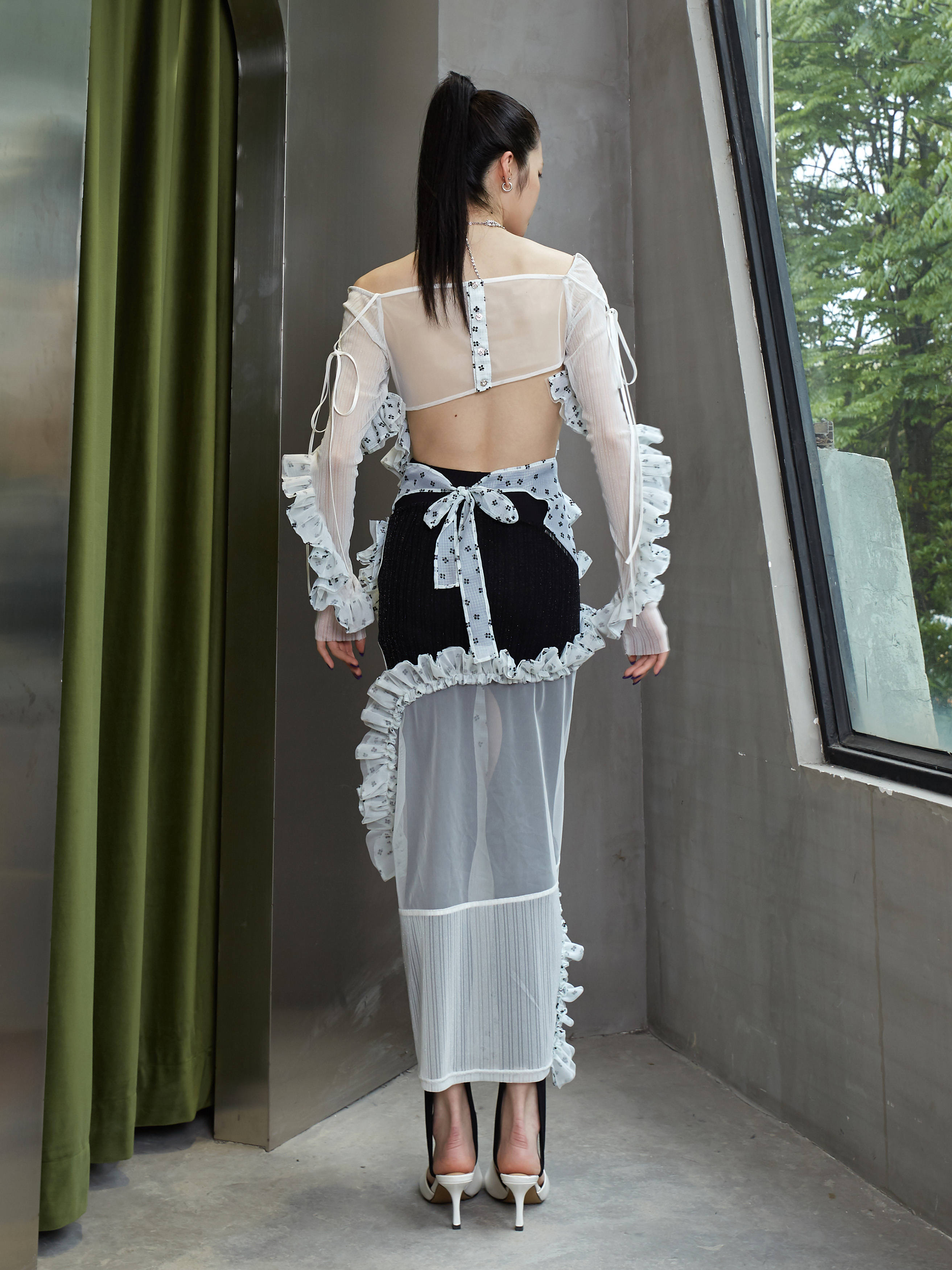 jnylon独立设计师品牌解构几何弧线透光拼接小花花花半身裙