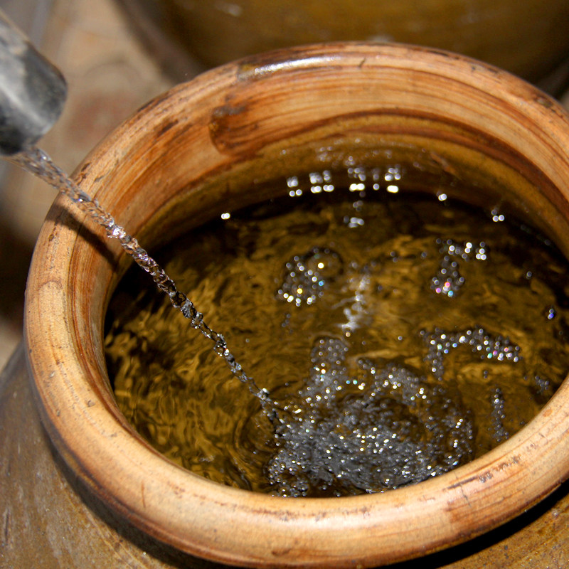 云南包谷酒散装纯粮食白酒 50度玉米酒2升桶装原浆酒高度泡药白酒