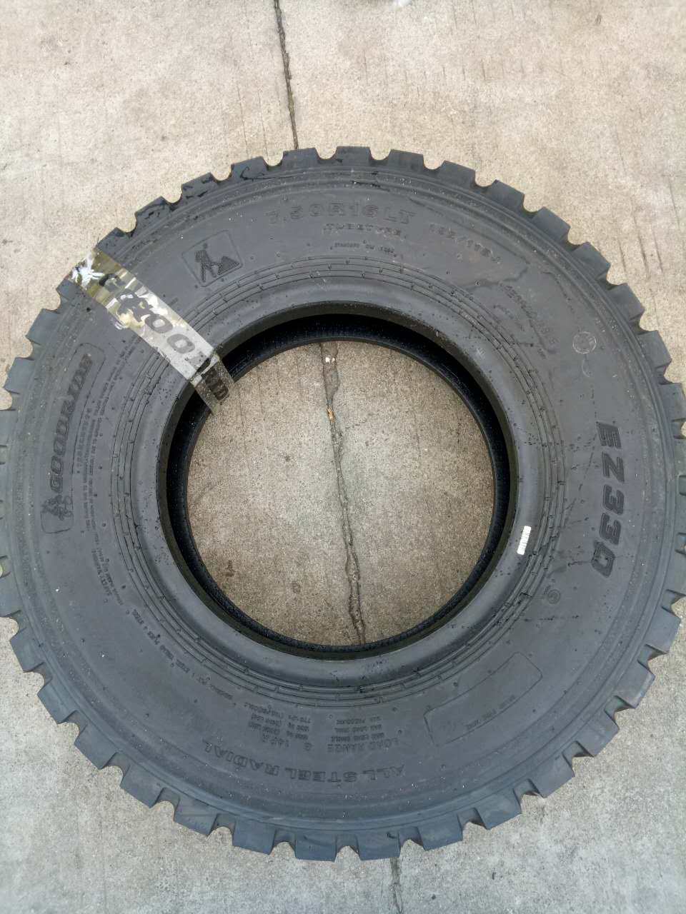 全钢钢丝三包轮胎825r161000r20cm998cb332卡客车轮胎