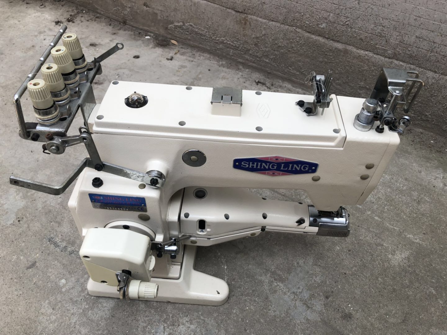 二手手工业电动家用缝纫机9成新星菱星星锐三针缝纫机