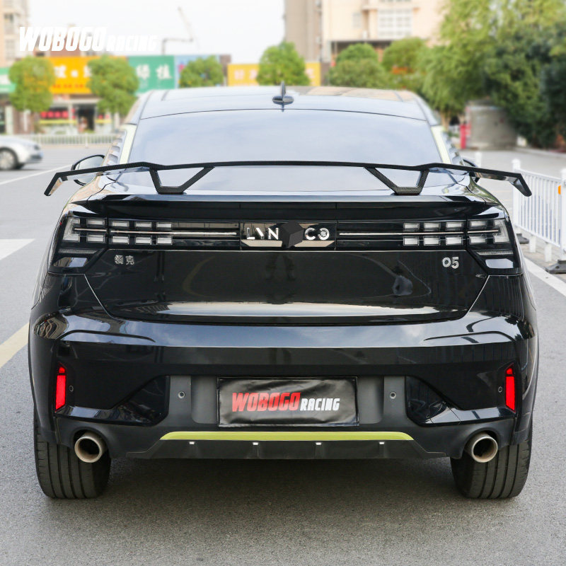 领克05尾翼免打孔运动大包围免打孔