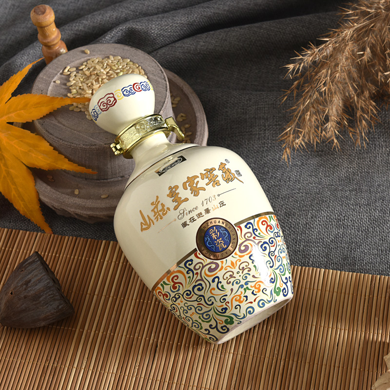 山庄皇家窖藏彩瓷38度450ml4瓶整箱装纯粮食浓香型低度白酒
