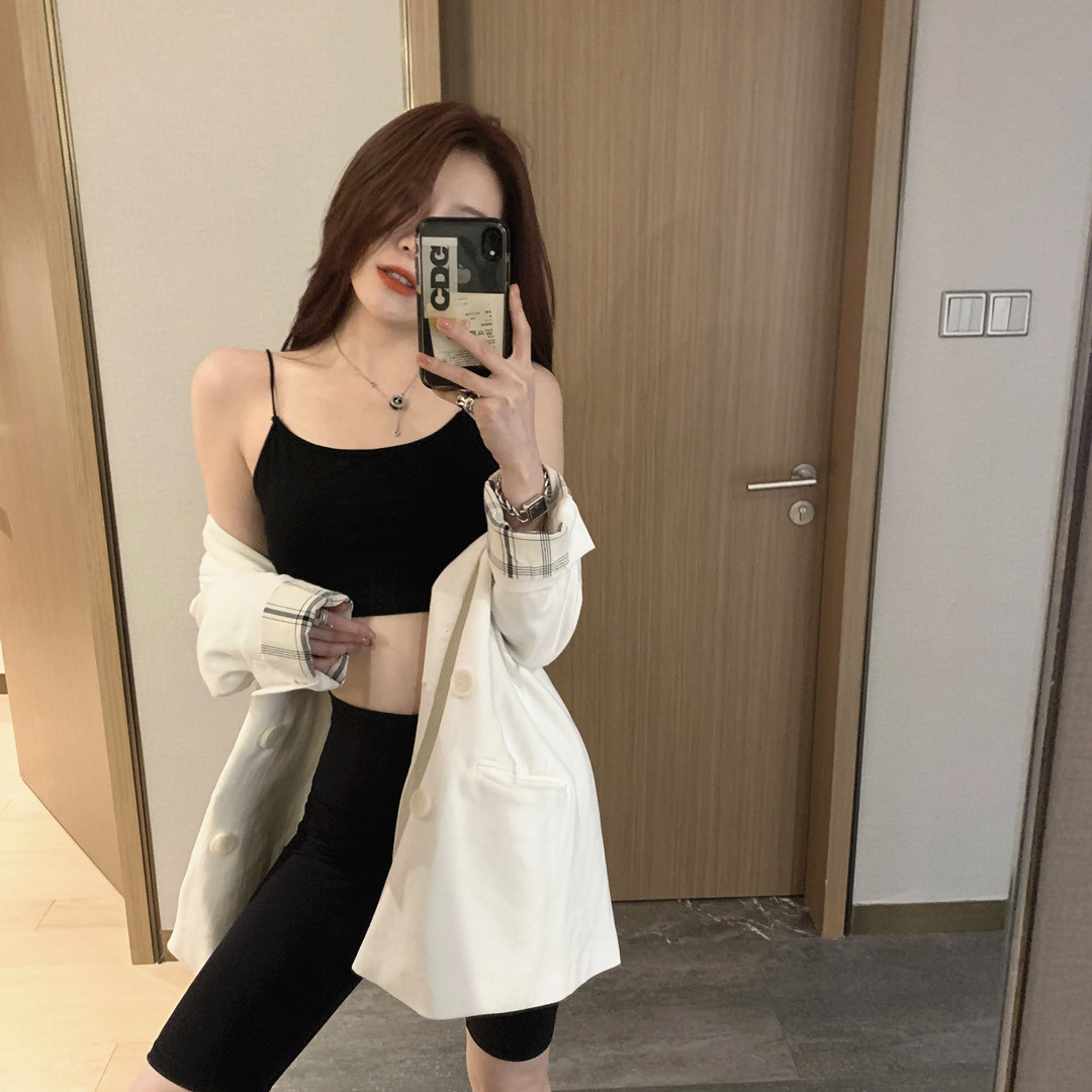 搭配bi黑色吊带抹胸短款纯棉欧美性感低领t恤