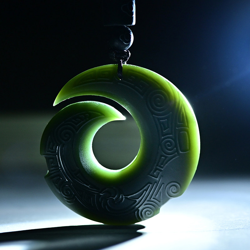 和田时来运转吊坠天然石塔轮回转运玉佩项坠