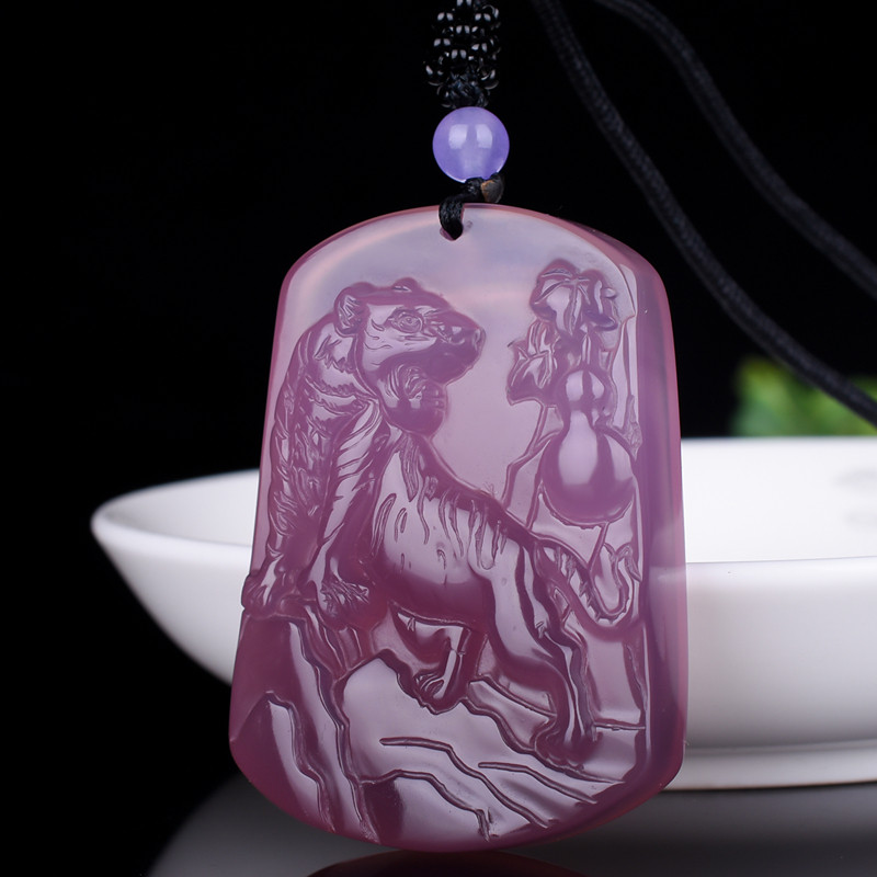 天然冰种玉髓虎牌吊坠男女紫玉髓生肖虎挂件玉牌上山老虎玉佩项链