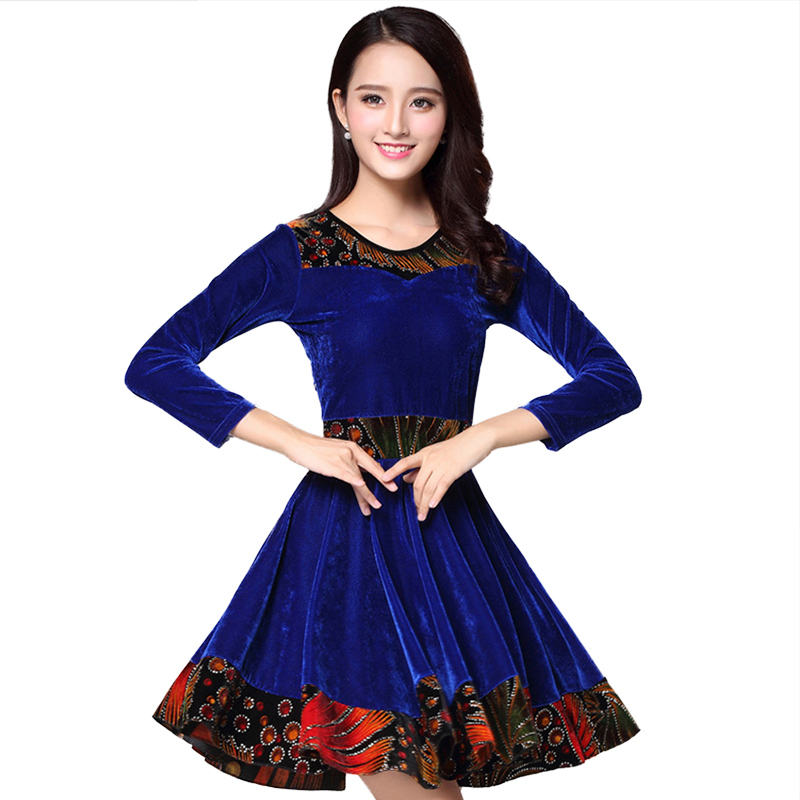 广场舞服装新款春秋中老年舞蹈演出大摆裙女长袖连衣裙