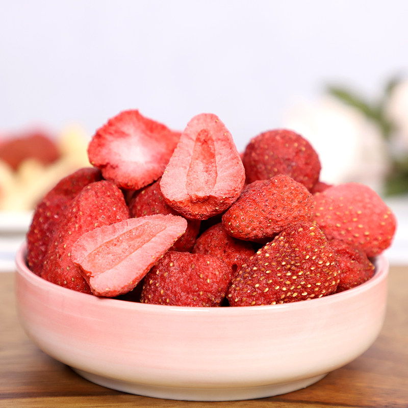 草莓冻干整颗500g罐装孕妇网红零食牛轧糖雪花冻干水果