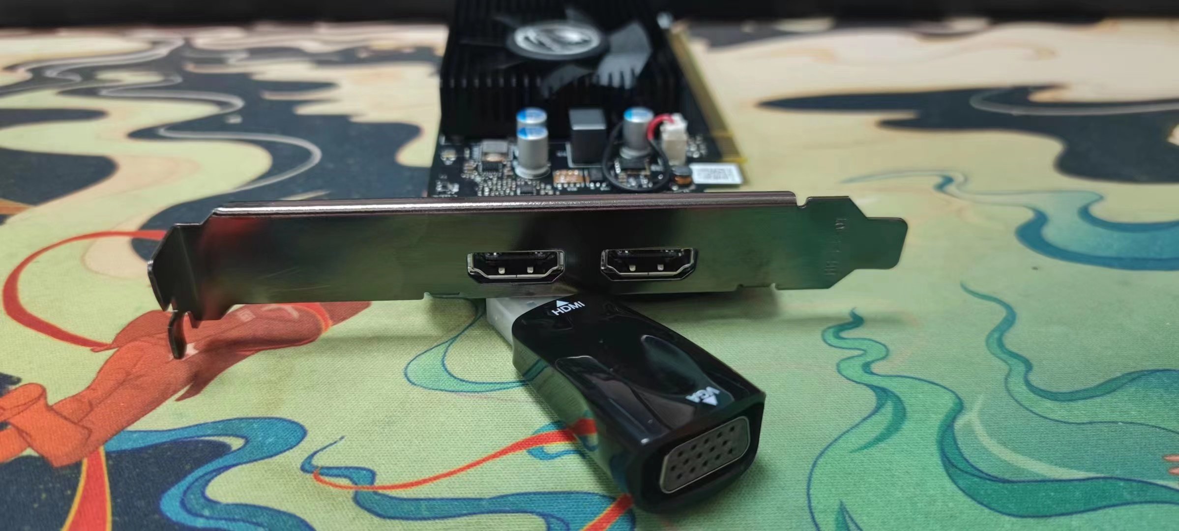 全新七彩虹gt1010lp2gd4刀卡台式机电脑办公游戏显卡