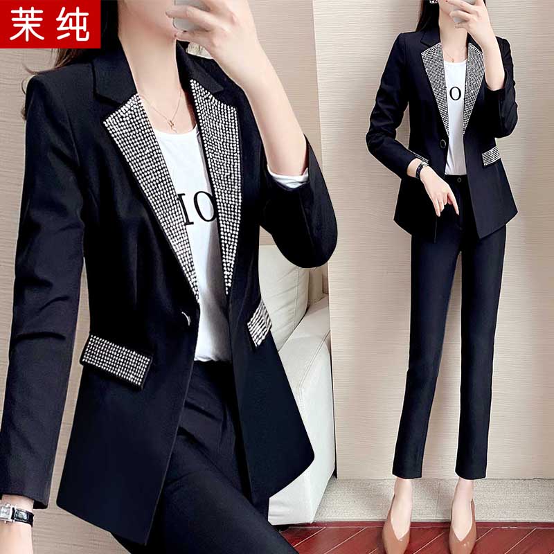 小西装外套女2023新款黑色带钻设计感西服上衣英伦风休闲职业套装