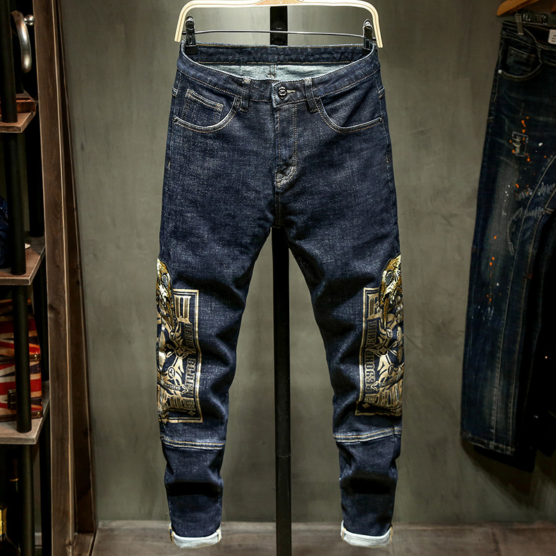 春夏季深蓝色印花牛仔裤男修身小脚裤欧美风洋气潮牌新款男士裤子