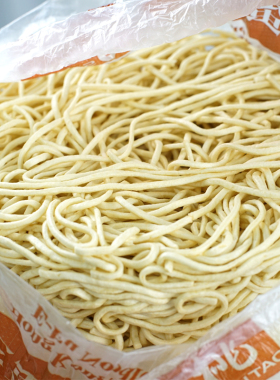 寿桃港式全蛋长寿面广东家庭方便面