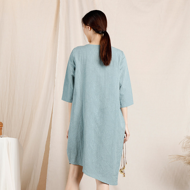 依伽依佳新品文艺棉麻中袖连衣裙圆领茧型裙子子女连衣裙