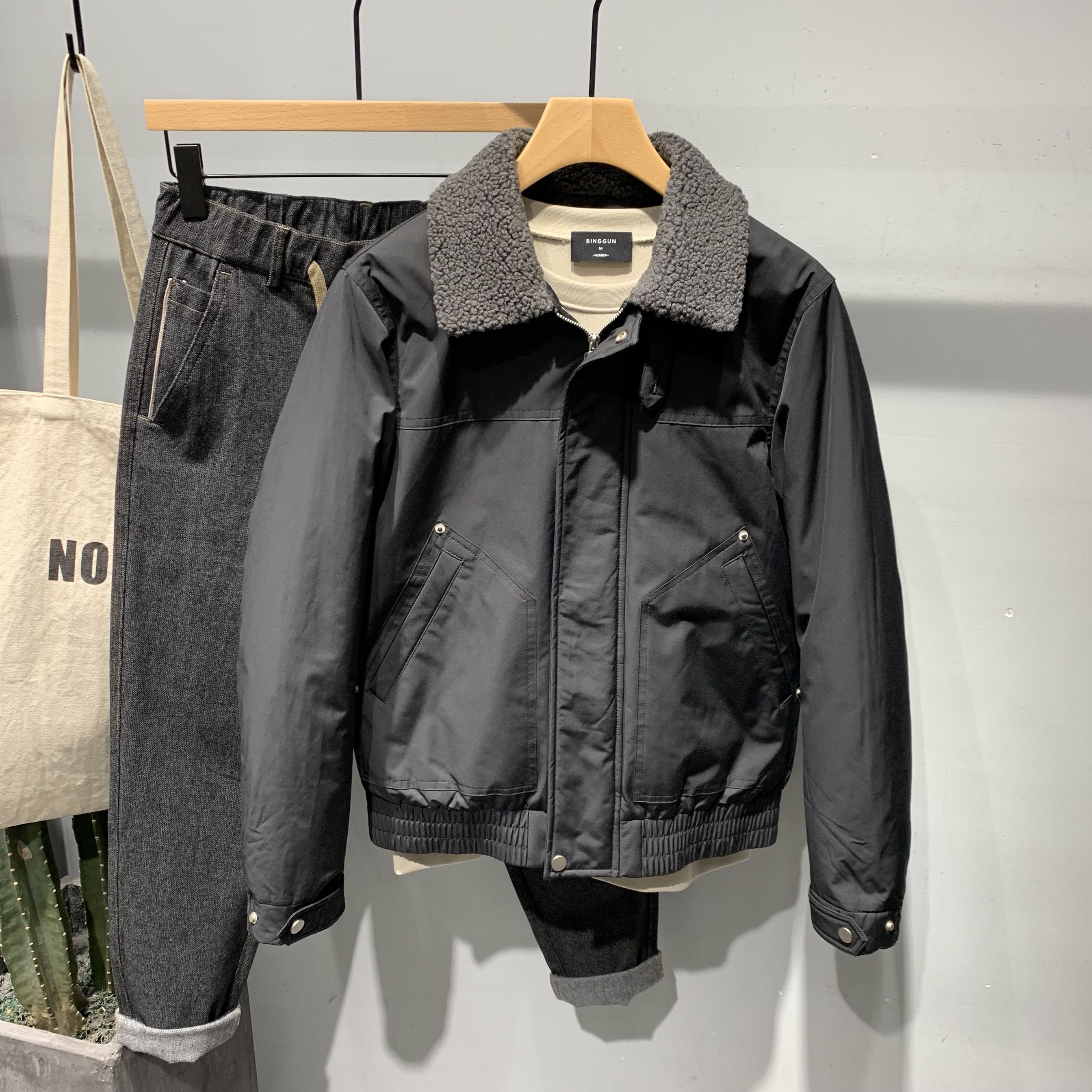 2021冬季羊羔毛领羽绒服男新款韩版宽松休闲帅气潮流工装纯色外套