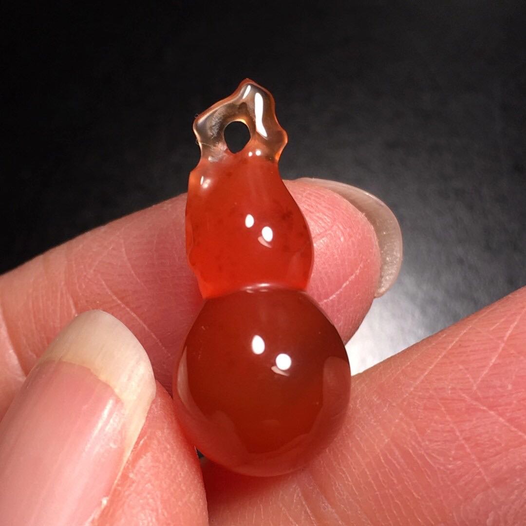 原矿保山南红玛瑙冰红精致葫芦吊坠红润高冰起项坠