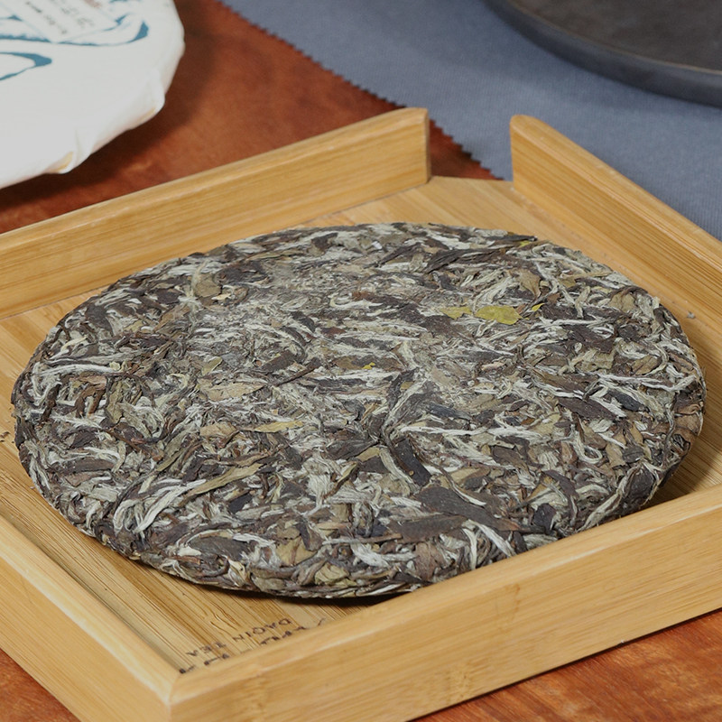 白茶大沁福鼎2014年磻溪正宗白牡丹老白茶饼沁山白牡丹