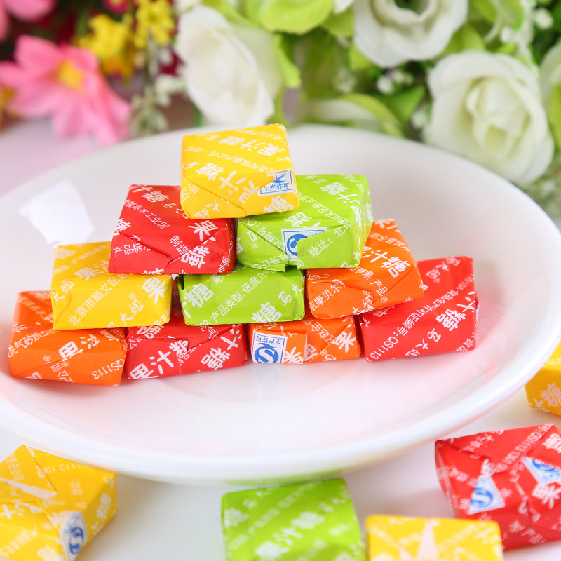马大姐果汁瑞士糖 混合方块水果汁软糖酸甜奶糖散装18.8元/斤包邮