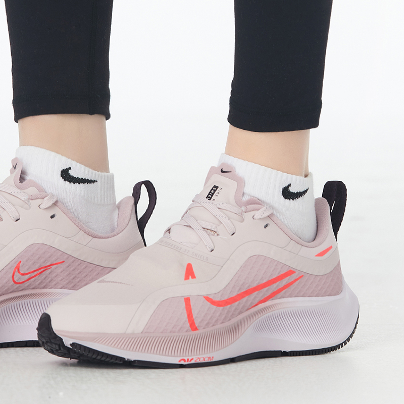nike新款鞋子2021女,nike2021新款女鞋 nike耐克官网运动鞋女鞋2021春季zoom飞马37跑步鞋粉色鞋子cq8639