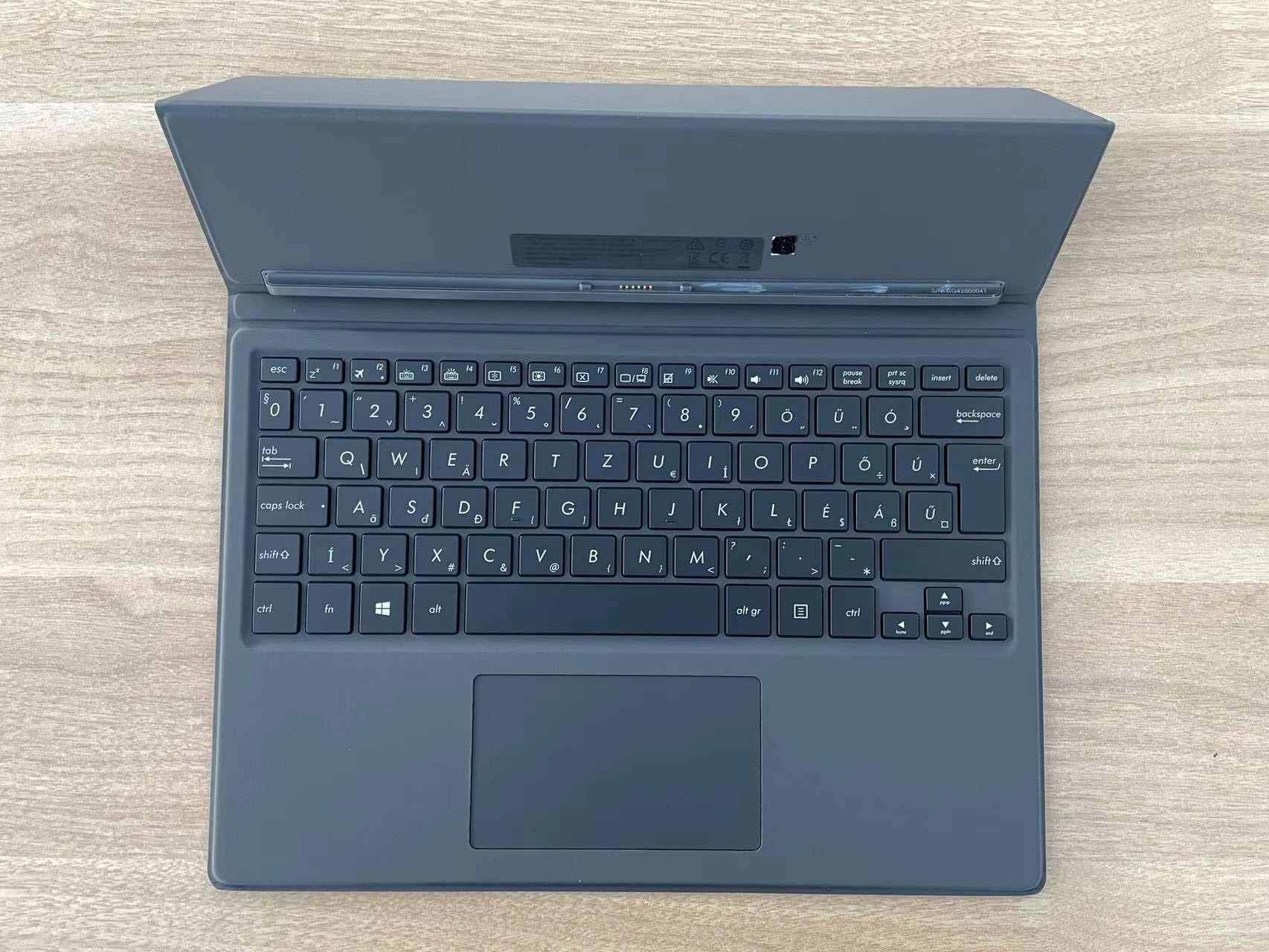 键盘适用asus华硕灵焕t303uzenbook3ut305c原装平板电脑键盘