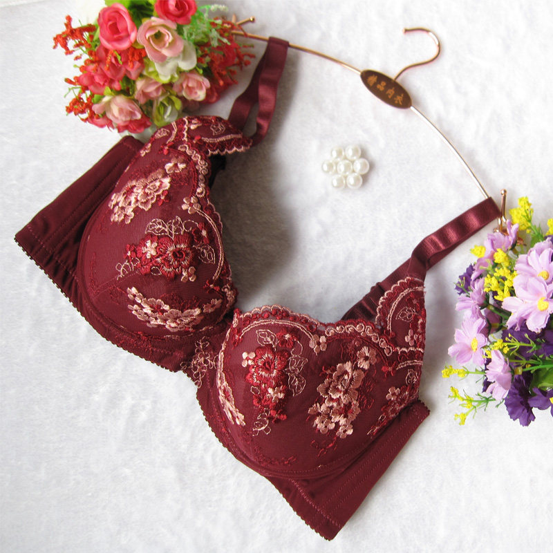 大码蕾丝舒适奢华性感聚拢文胸上托侧收刺绣文胸