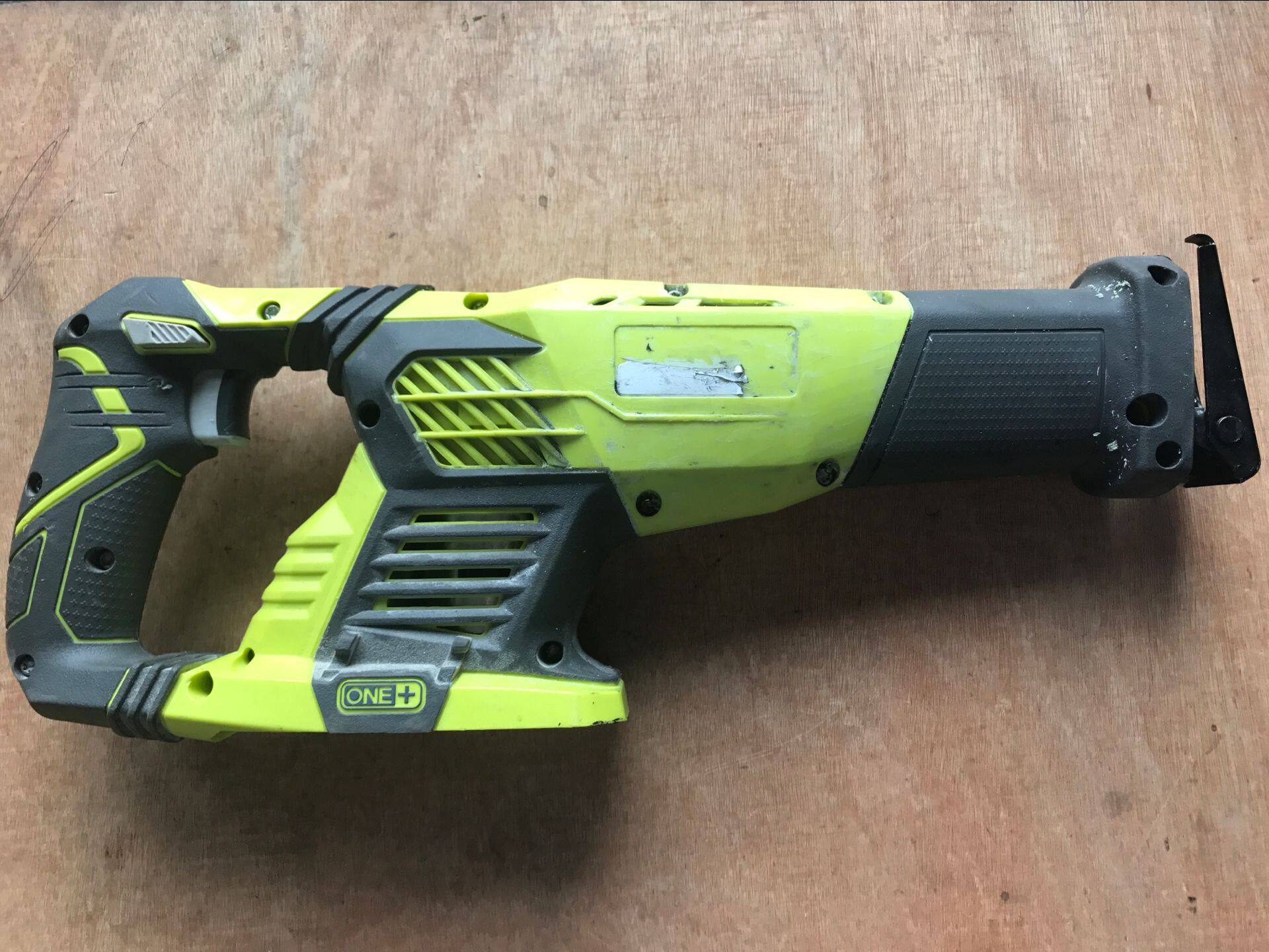 进口二手工具利优比ryobi良明18v往复马刀切割机马刀锯