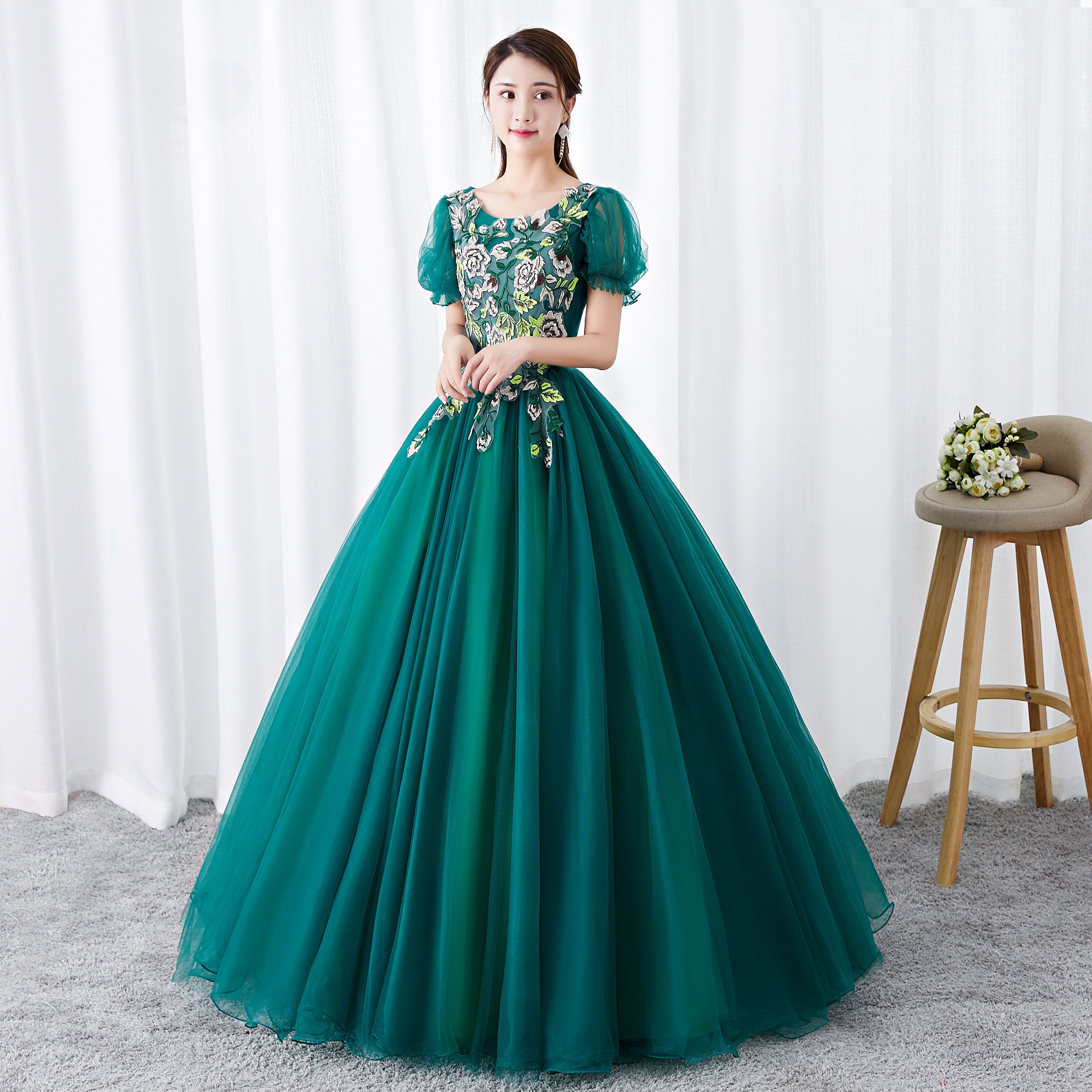 2019新款年会独唱演出服影楼彩纱蓬蓬裙高贵优雅声乐